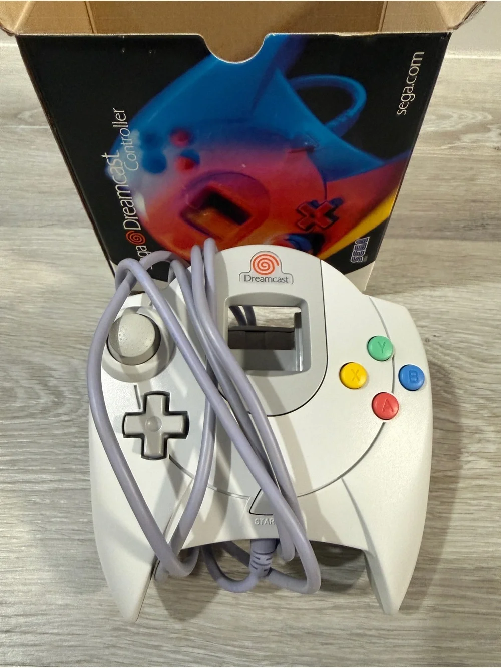 Sega Dreamcast White Console Bundle with Controller and Games